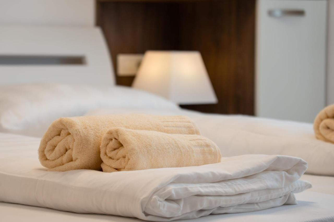 Apartments Mandre II מראה חיצוני תמונה