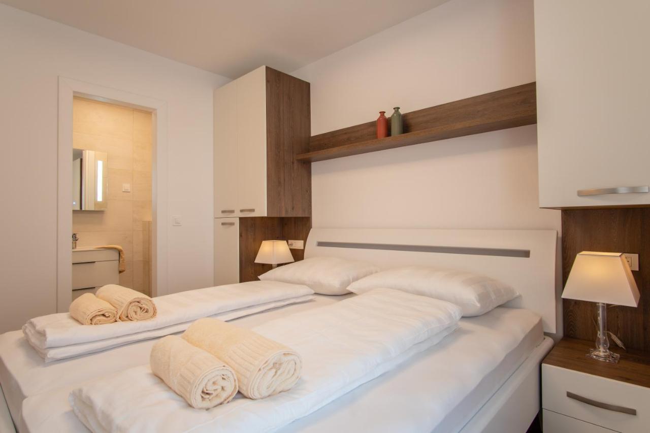 Apartments Mandre II מראה חיצוני תמונה
