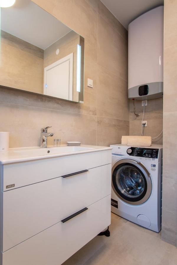 Apartments Mandre II מראה חיצוני תמונה