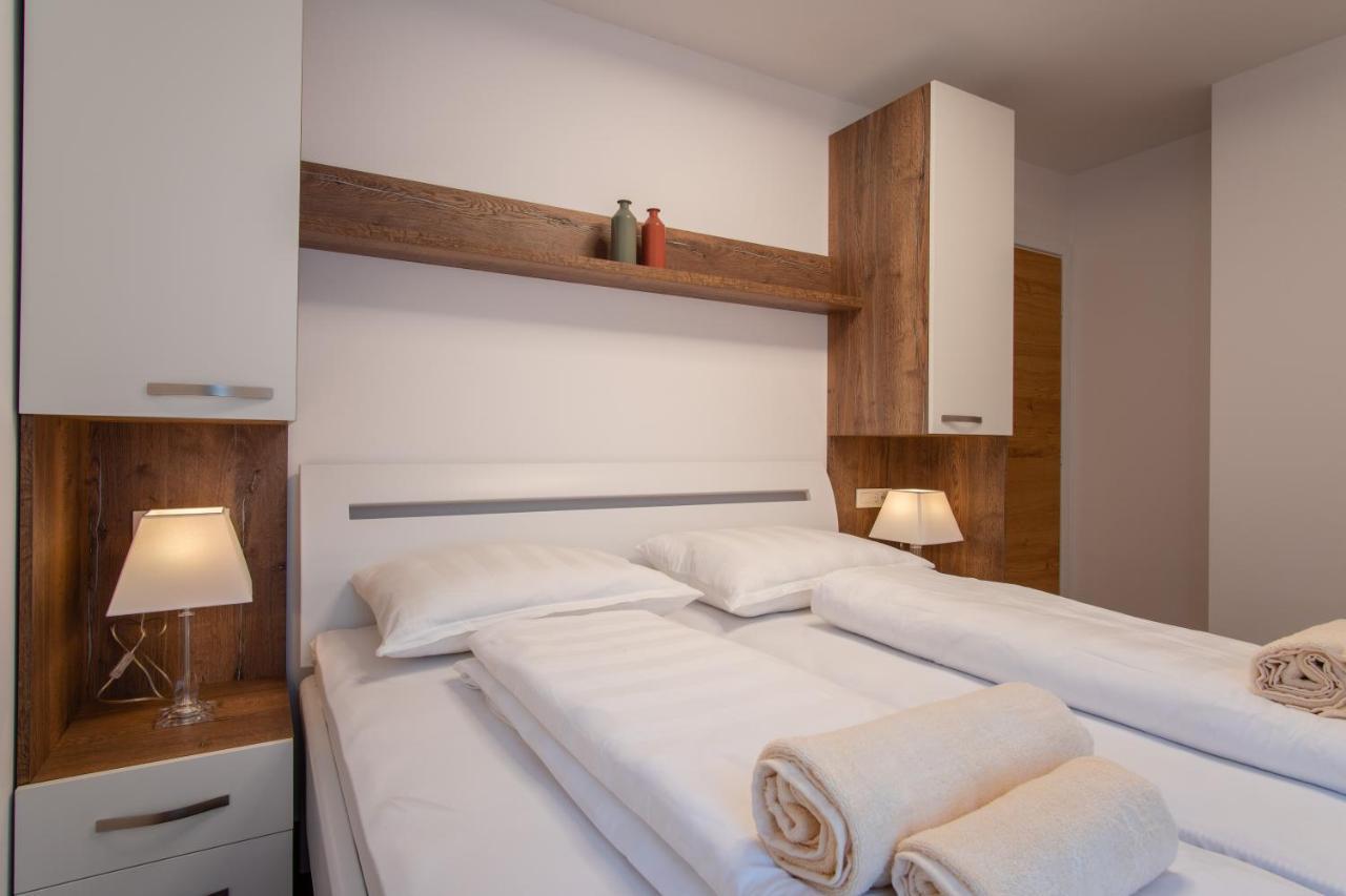 Apartments Mandre II מראה חיצוני תמונה