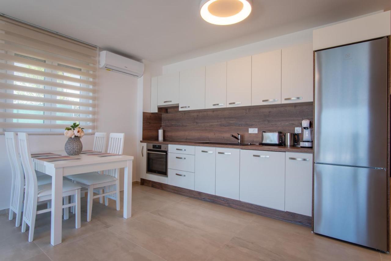 Apartments Mandre II מראה חיצוני תמונה