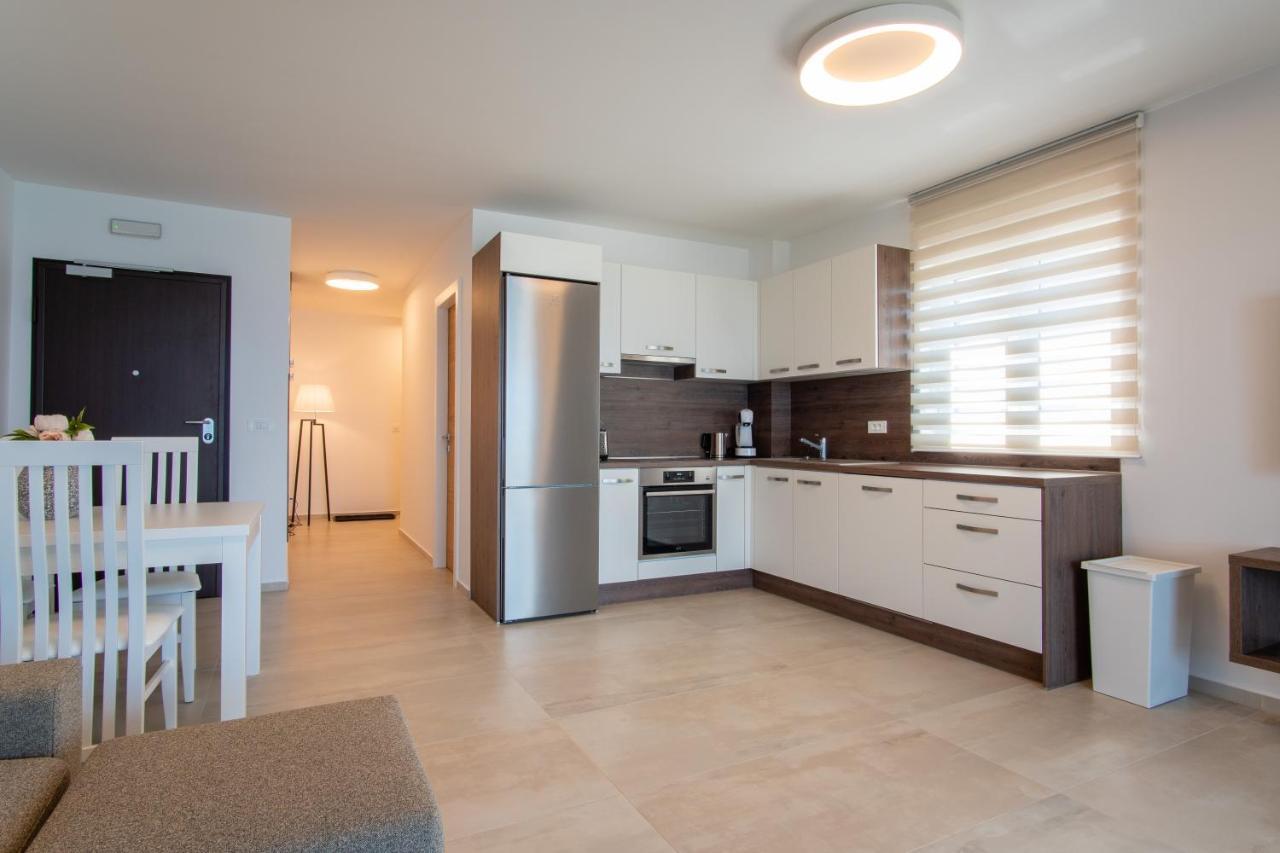 Apartments Mandre II מראה חיצוני תמונה